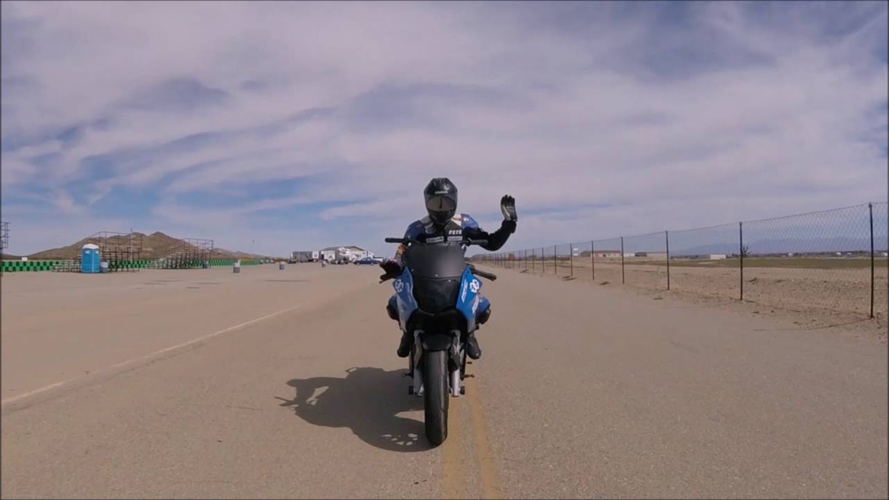 No Body Steering Bike of the California Superbike School