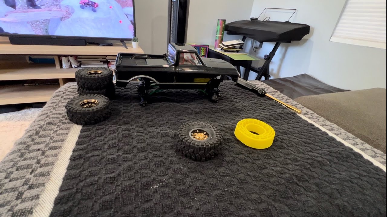 Axial scx24 C10 build! More upgrades!!!