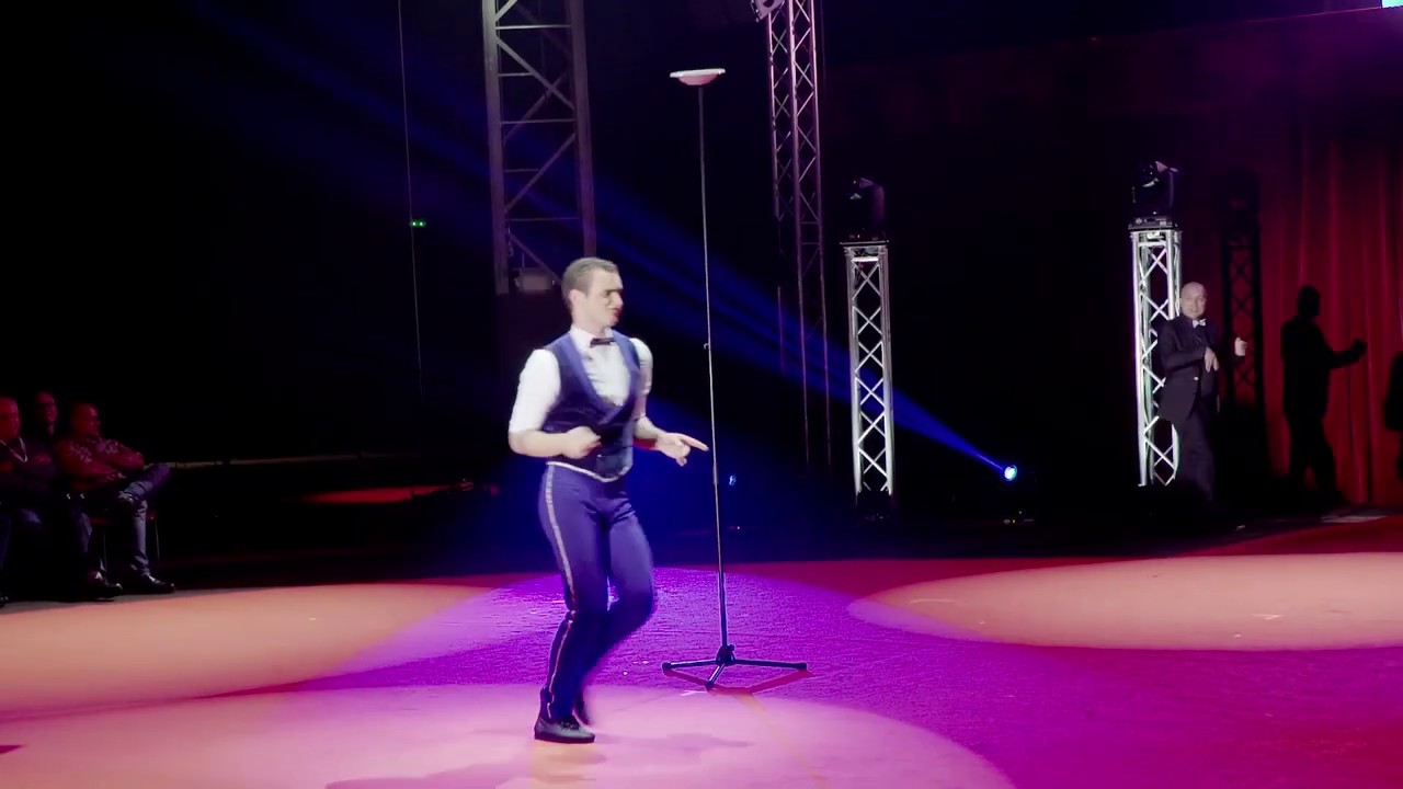 Plates Spinning act - Anthony Lefort Monaco