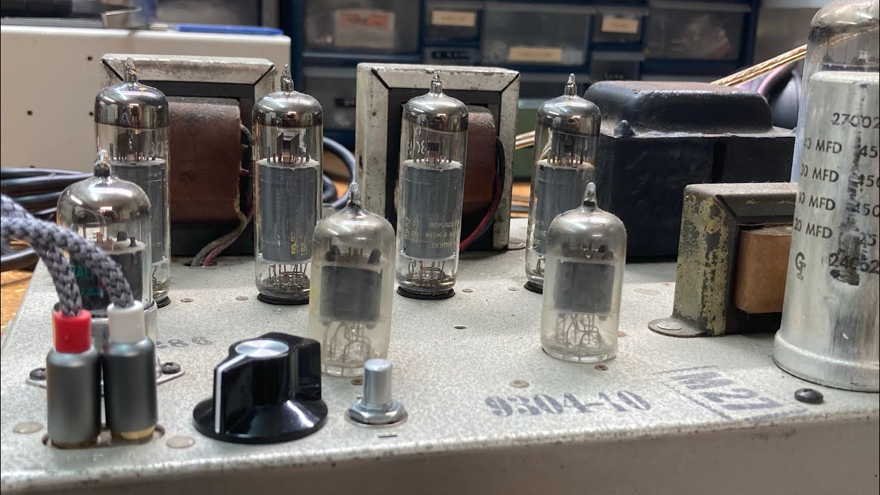 1962 Magnavox 9304 Tube Stereo Amp Repair on a Saturday Morning