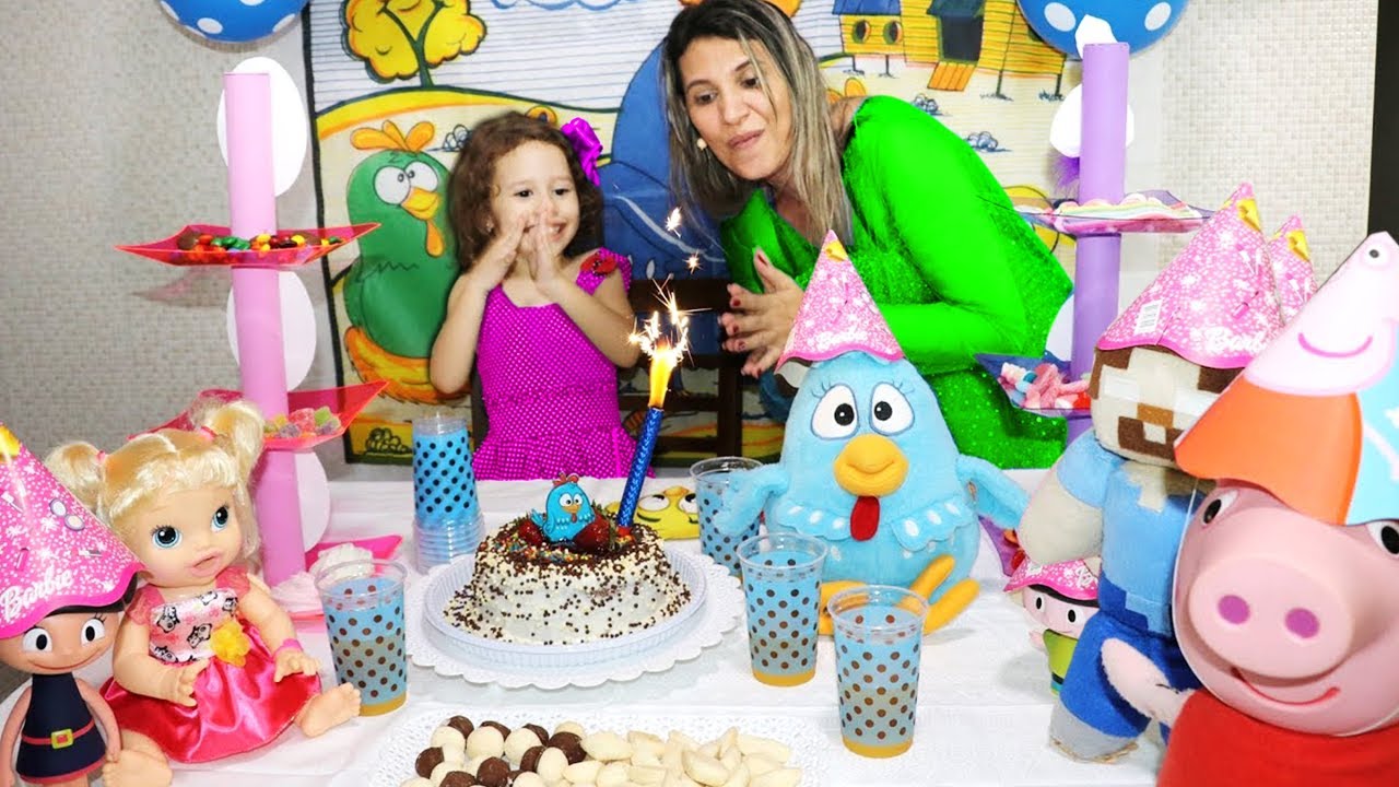 VALENTINA  FAZENDO ANIVERSÁRIO DA GALINHA PINTADINHA