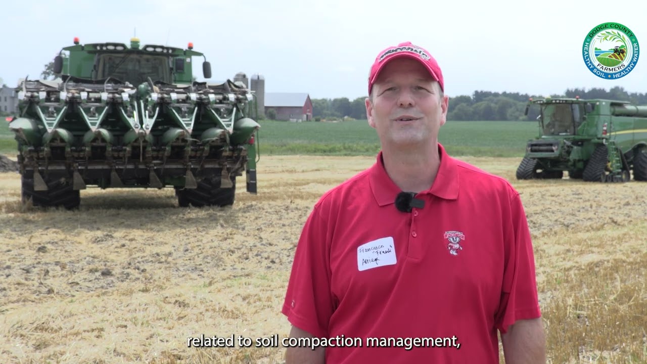 How does aggregation and pore size effect soil health?