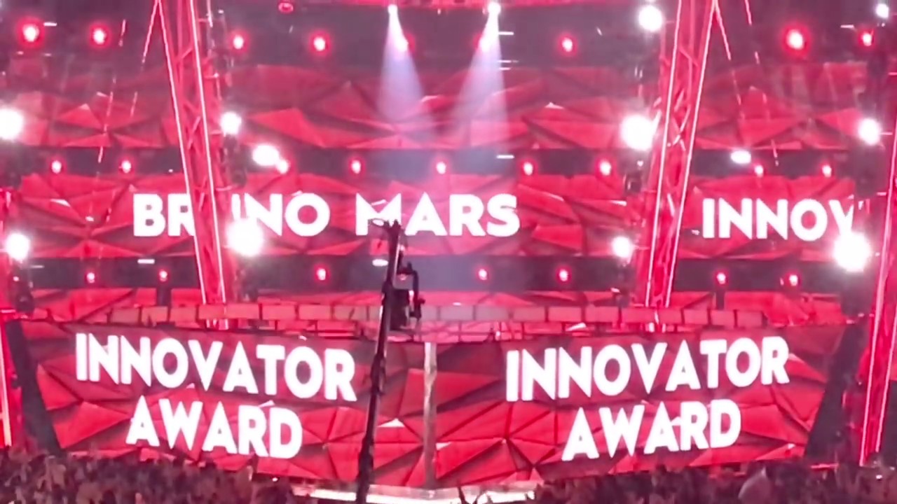 Bruno Mars Performs Live at the iHeartRadio Music Awards