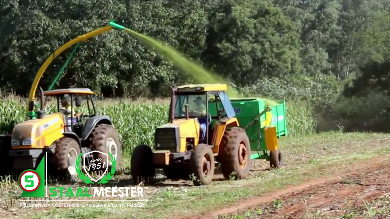 JF 1600 AT Forage Harvester with JF 5000 wagon