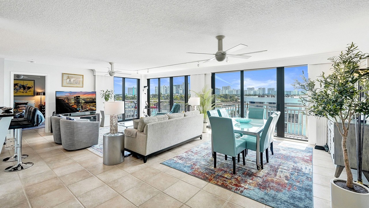 Property Showcase | 3100 NE 48th Street, Unit 617, Fort Lauderdale, FL 33308