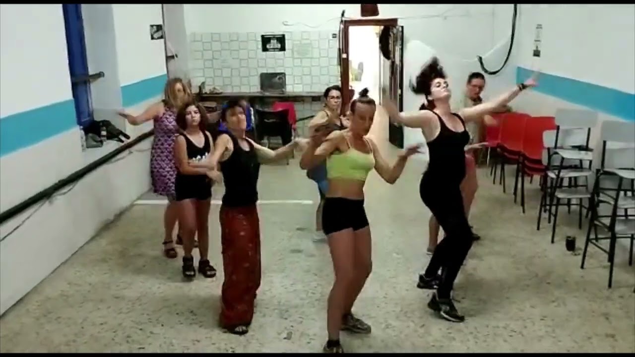 Ensayando Thriller para Boda Rocío y Vitxa