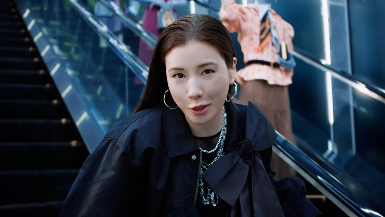 仲里依紗、ストレートな語りでメッセージを伝える「⼈⽣⼀度きりなんだから！」　ブランド品売買サービス「Brandear」新TVCM