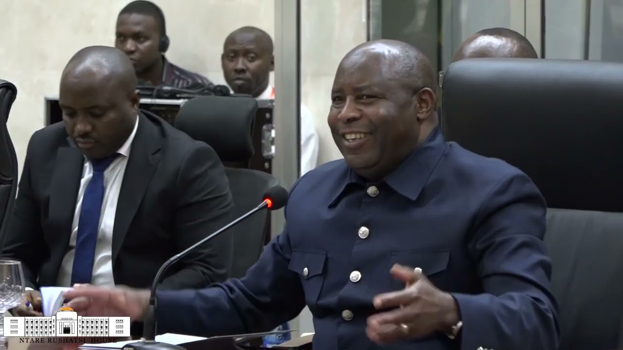 Umukuru w'igihugu Nyenicubahiro Evariste Ndayishimiye yarakiranye urweze mugenziwe w'igihugu ca Togo