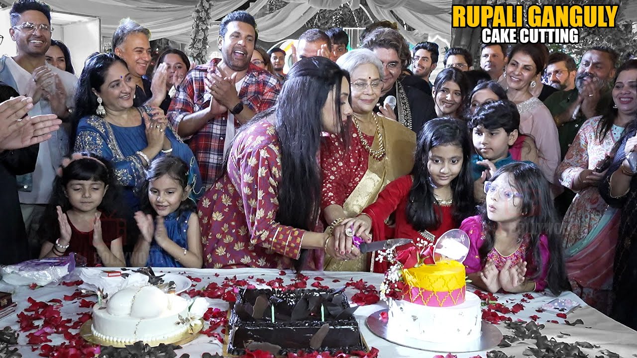 Anupamaa Team Rupali Ganguly Birthday Celebration Cake Cutting At Rajan Shahi's Iftaar Party