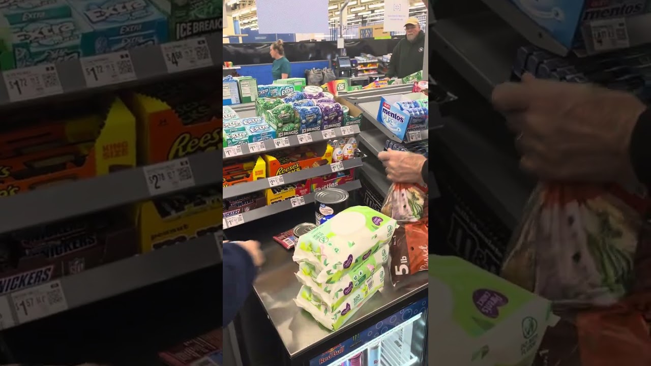 Walmart self checkout ￼
