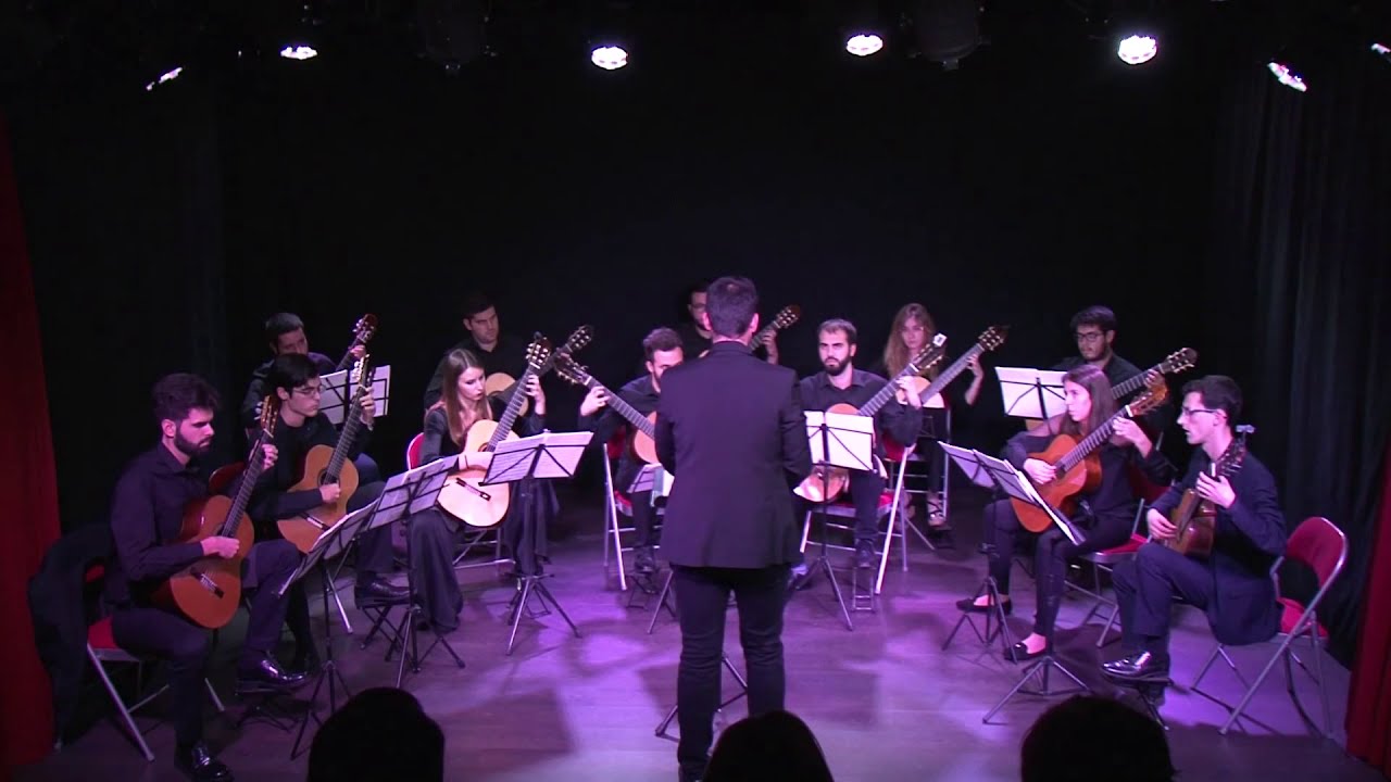 Orquesta de Guitarras de M&aacute;laga (OGM): Leo Brouwer - Paisaje Cubano con Lluvia
