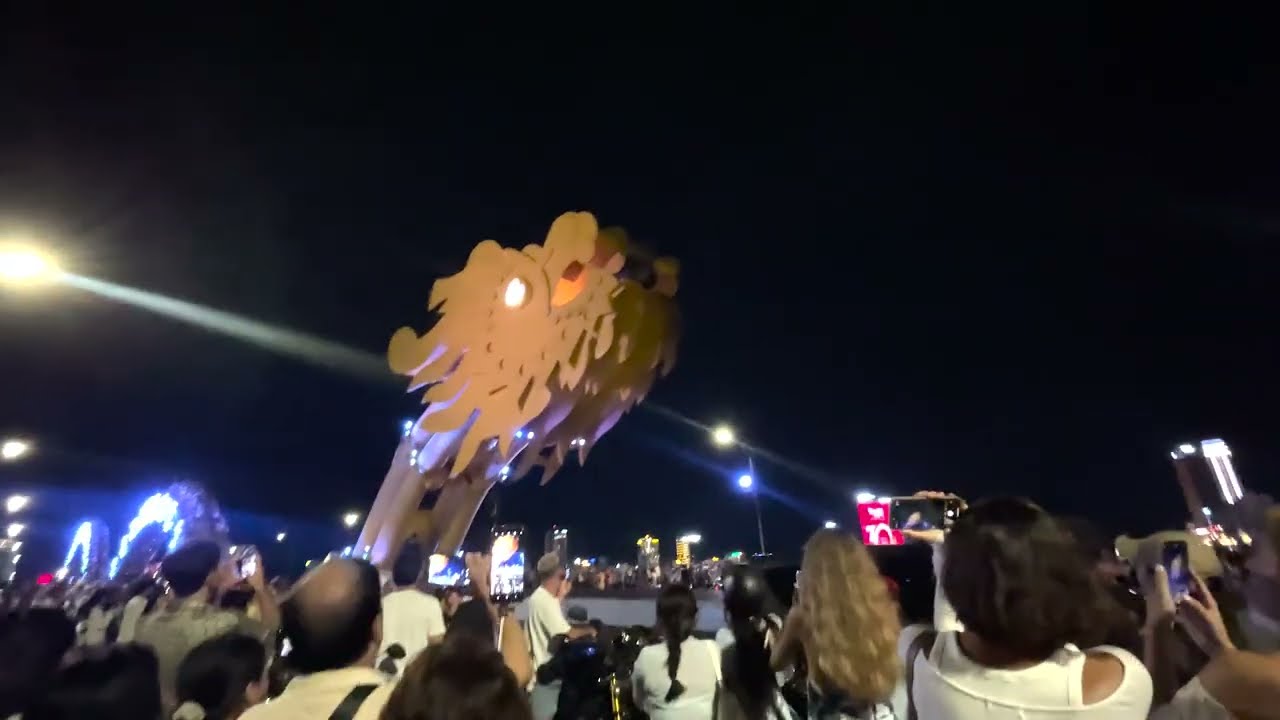 Admire the weekly fire-breathing festival on the Dragon Bridge in Da Nang.