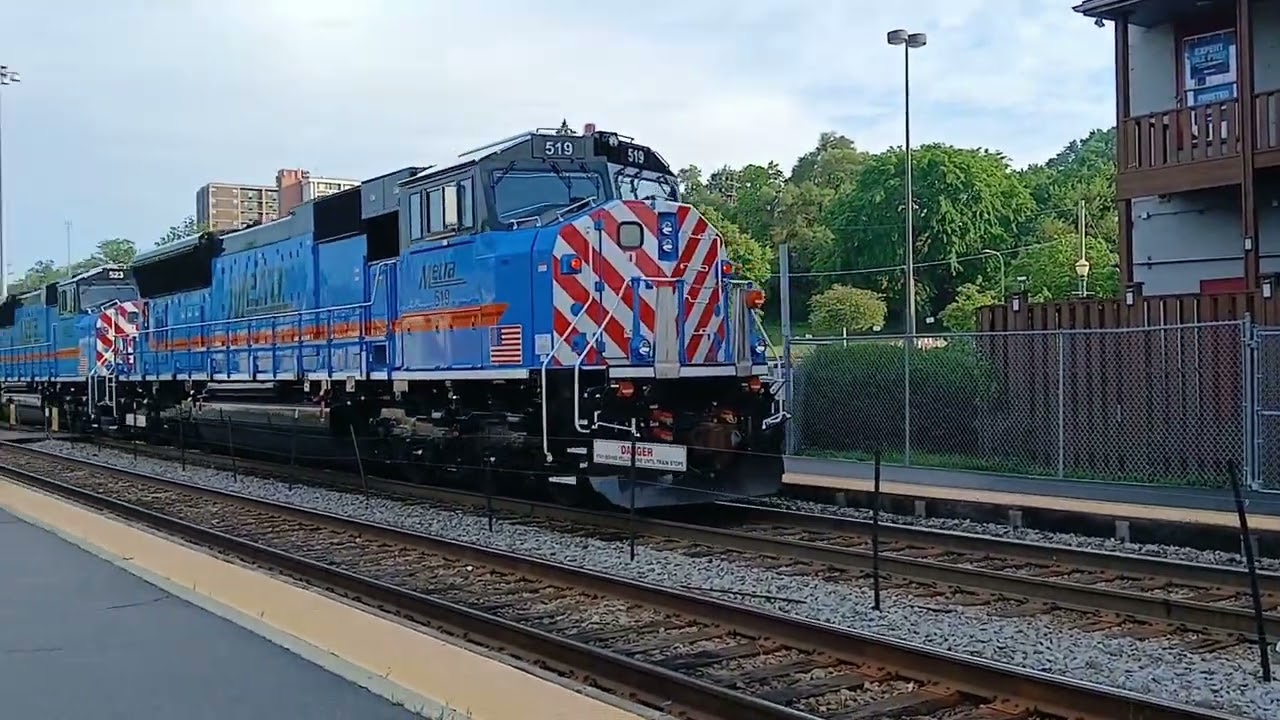Railfanning Elgin, IL, on 06/04/2025