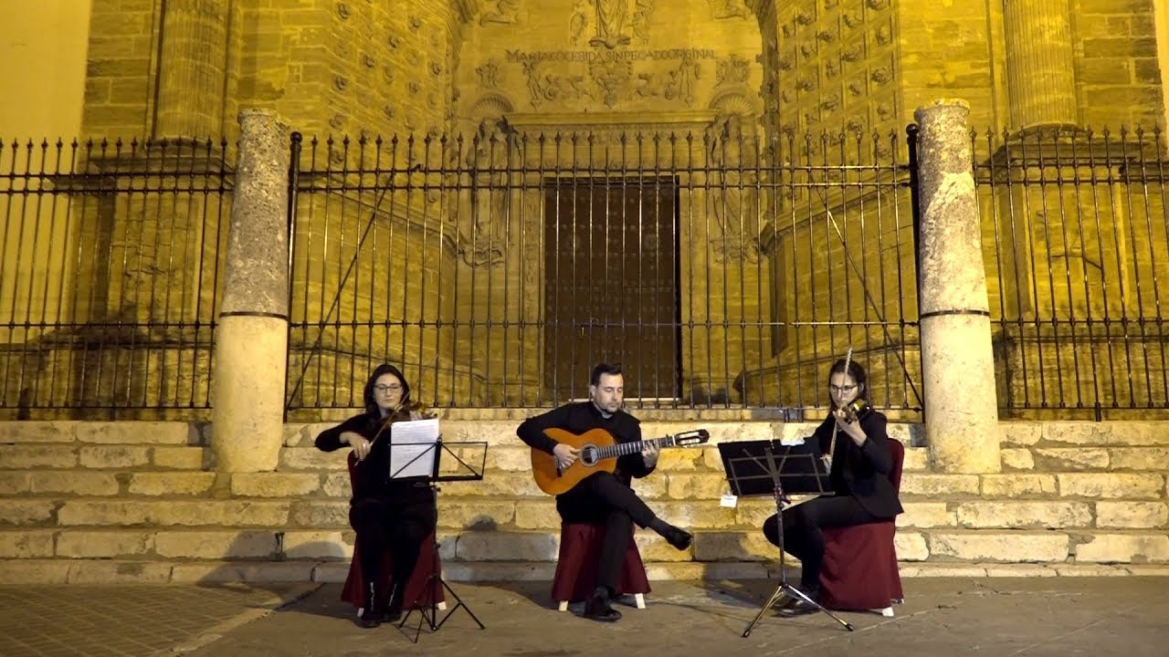 Madre Hiniesta - ESENCIA FLAMENCA - Manuel Marvizón