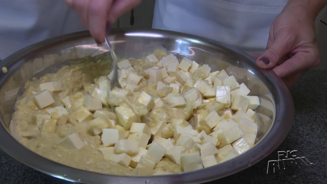 Aprenda a fazer a Sopa Paraguaya
