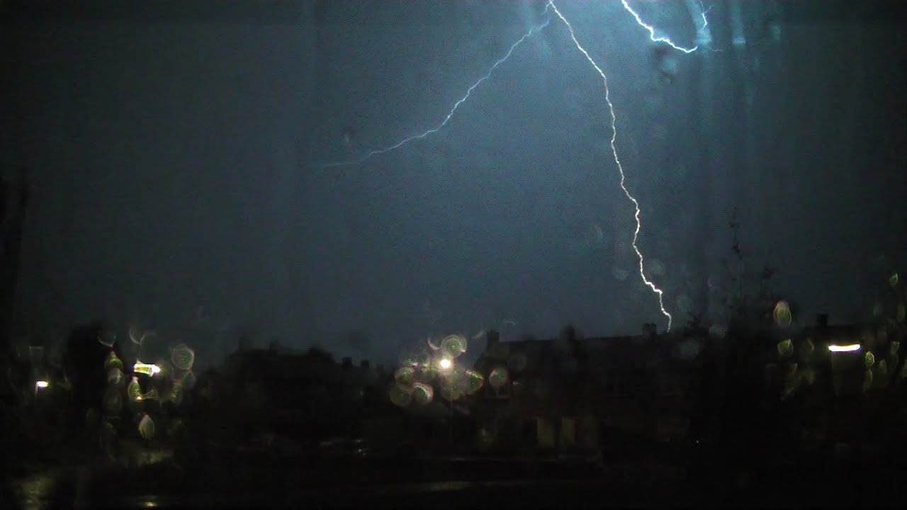 Onweer fraaie lichtshow 28 augustus 2016  / noodweer / bliksem / lightningstorm / heavy weather