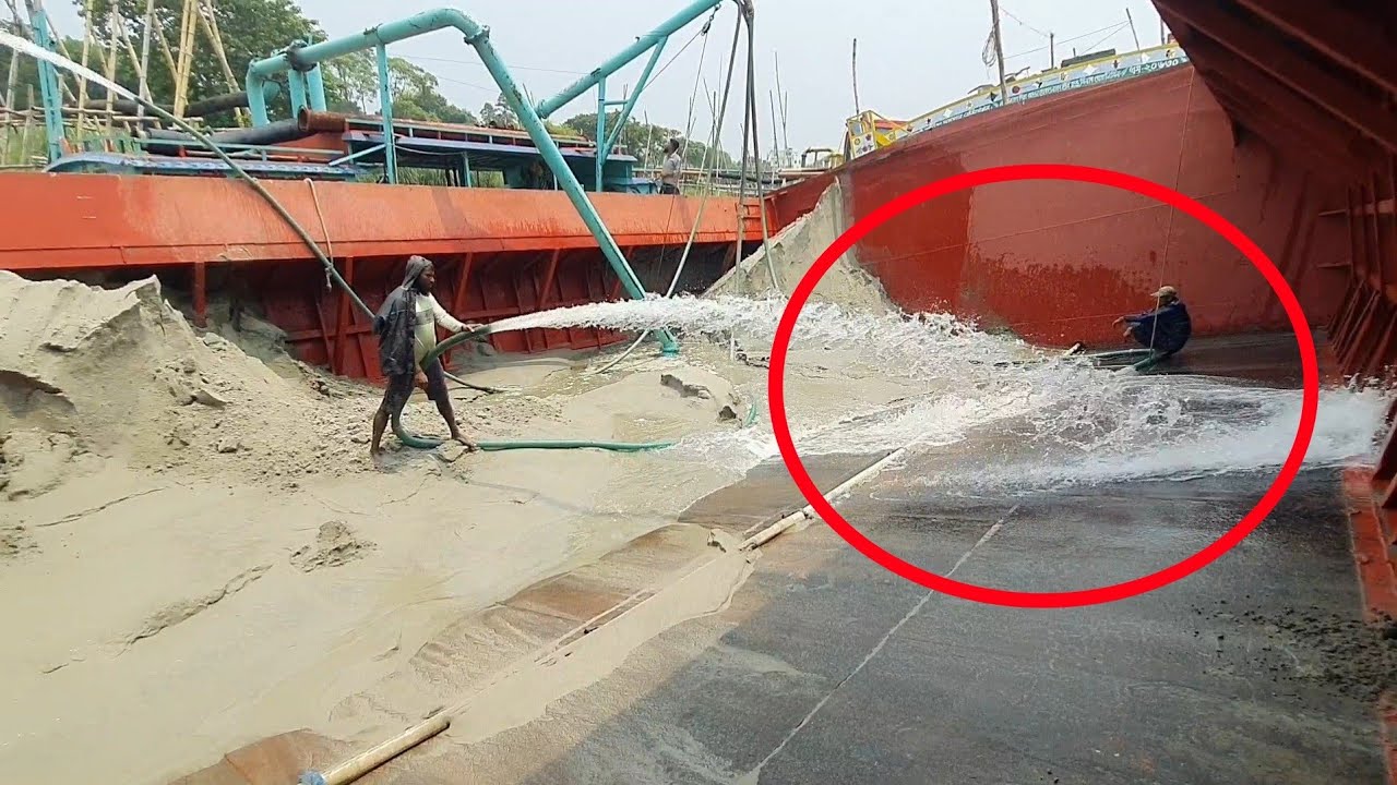 Unloading sand form ship barge unloading video unload sand from big barge ship 444 (15 Mar 2026)