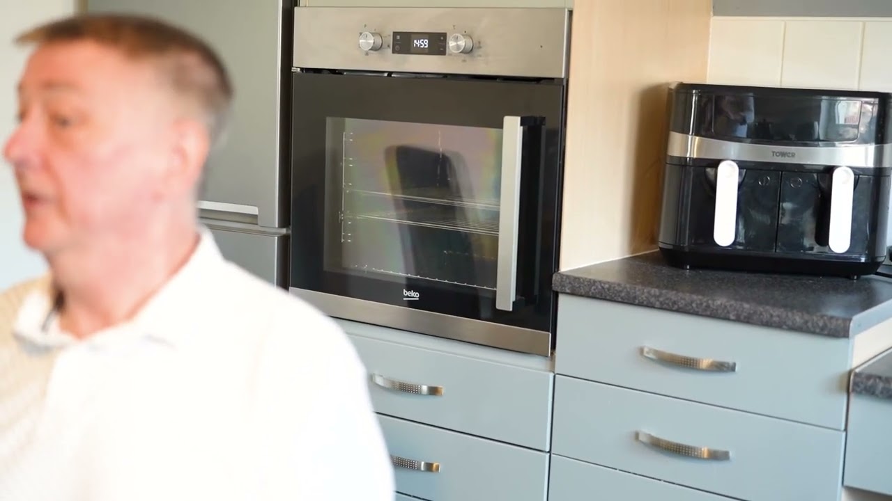 Track Your Energy Usage with Energy Insights | John's Experience