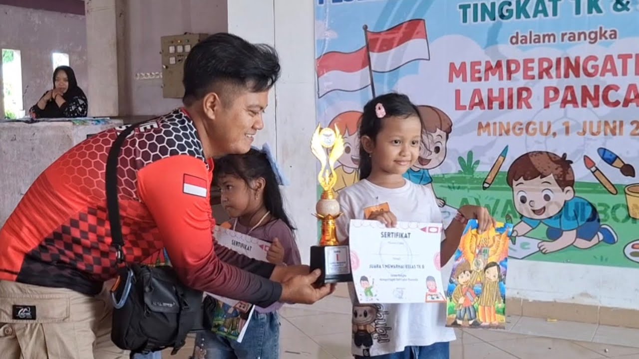 JUARA 1 LOMBA MEWARNAI!! HARI PANCASILA!! KIAKIU😍😘