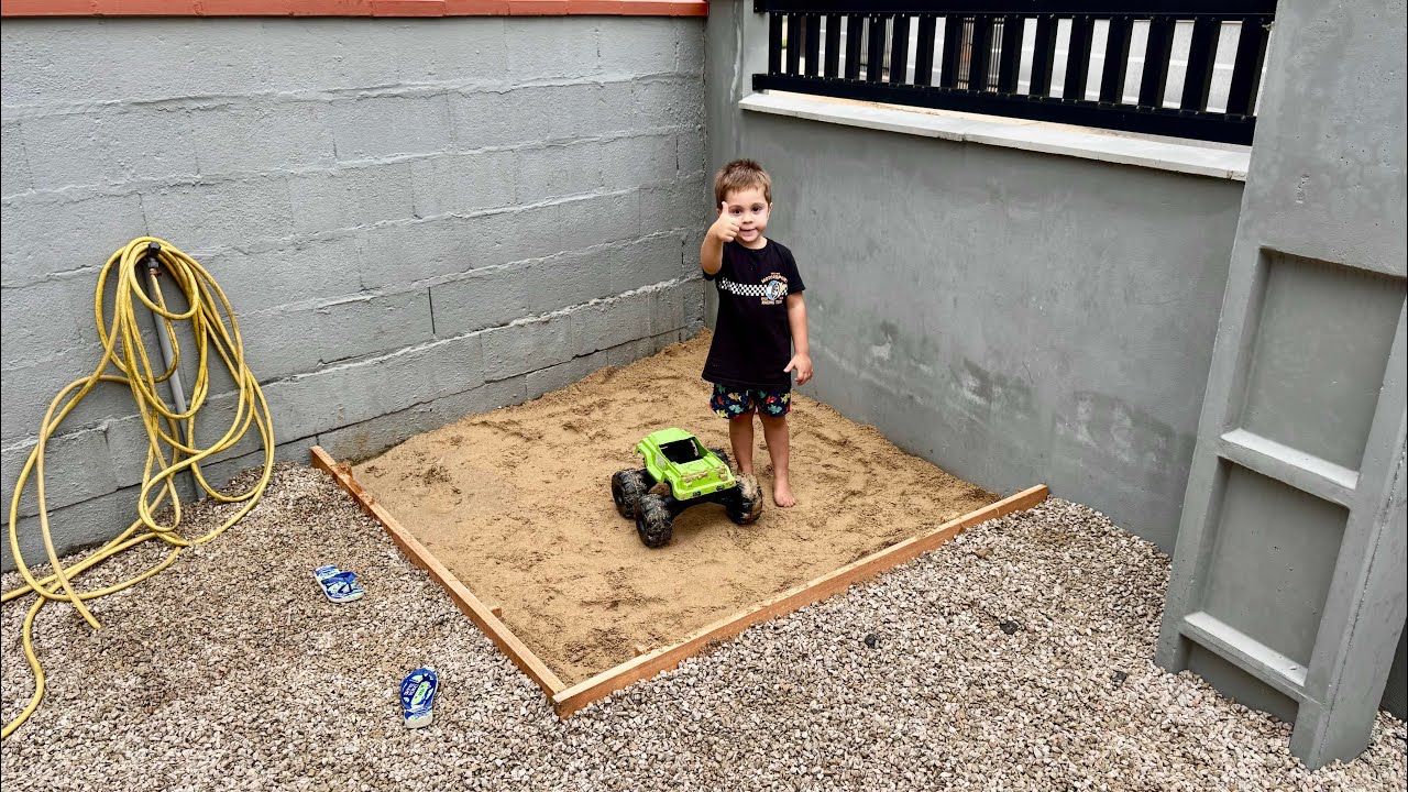 FIZ UMA CAIXA DE AREIA PARA MEU FILHO BRINCAR. Thiago velho