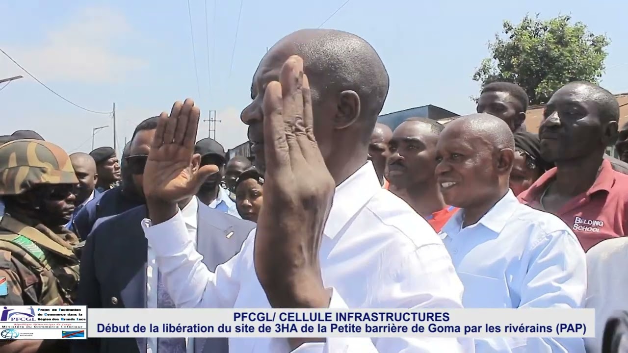Visite du Gouverneur militaire du Nord - Kivu au Poste Frontalier de la Petite Barriere