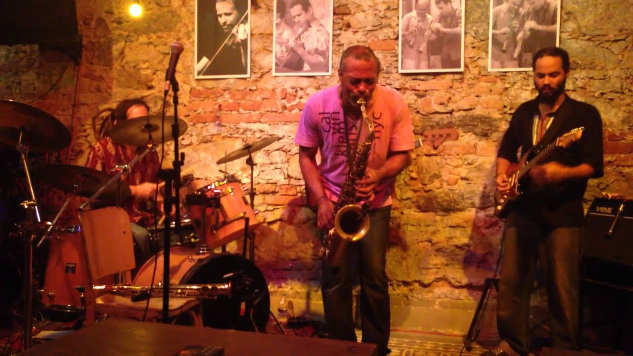 Glaucus Linx & Ancestrais Futuros - Shuffle Boil - Bar Semente - 6 Fev 2014