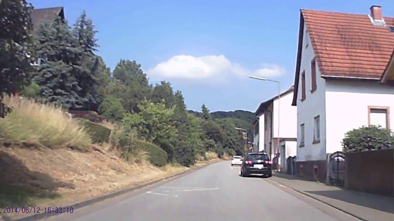 Eine Fahrt durch Birkenau-Hornbach im Odenwald / A car ride through a German backcountry village
