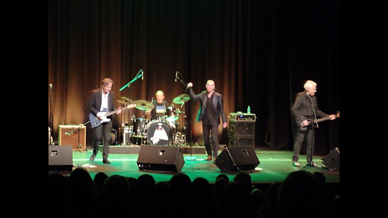 DR FEELGOOD'S KEVIN  MORRIS INTERVIEW WITH MARK CHATTERTON