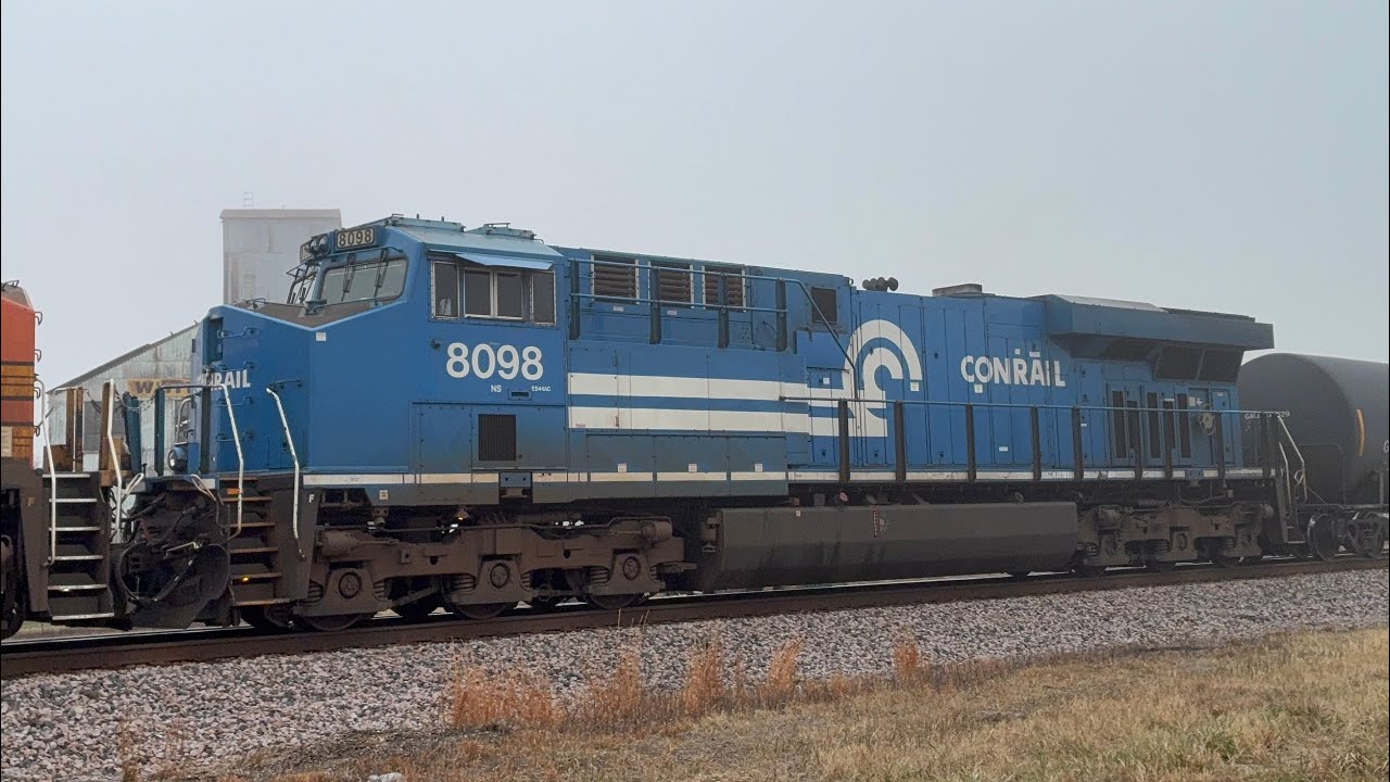 NS 8098 CONRAIL Heritage unit! Trails H-KCKTUL