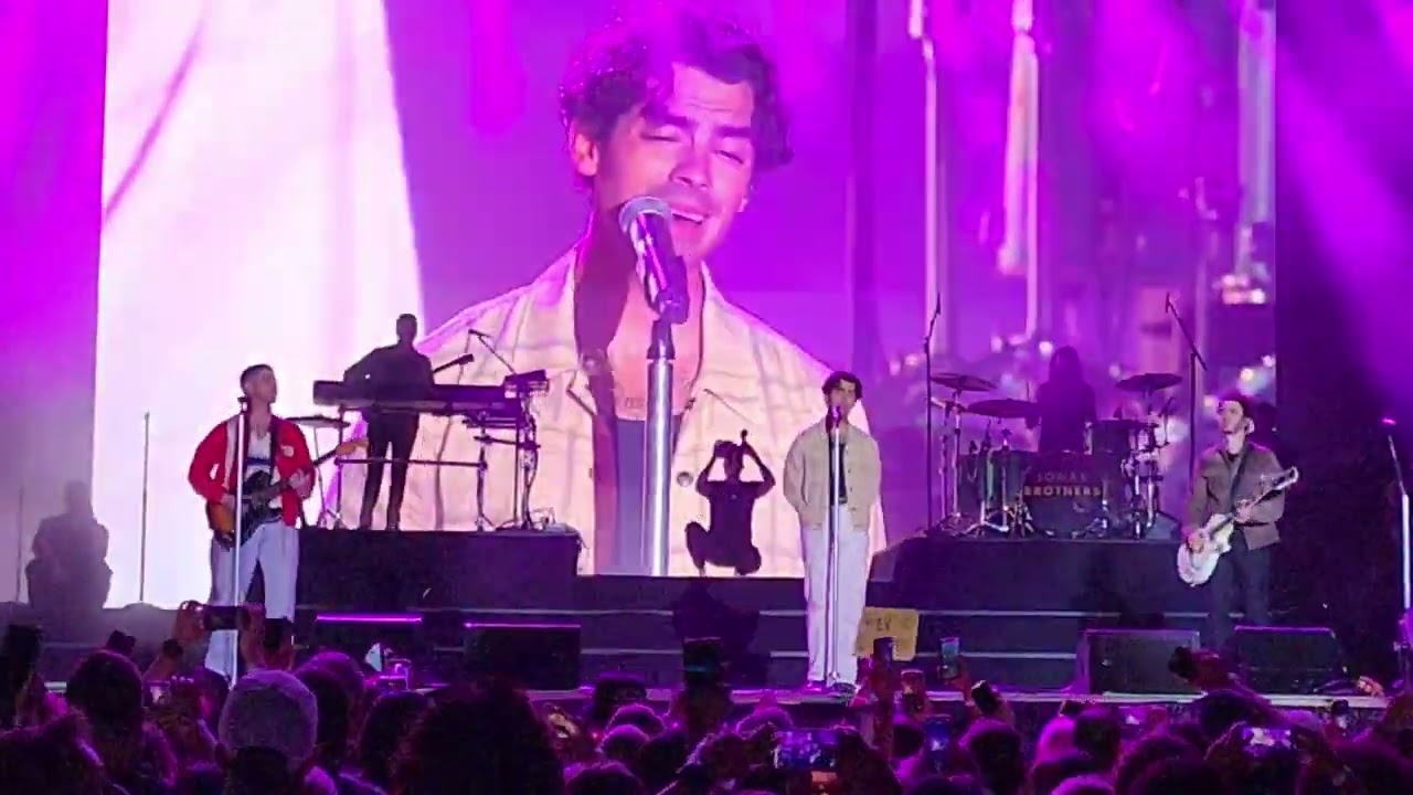 Lovebug by Jonas Brothers at Weidner Field 7/20/24