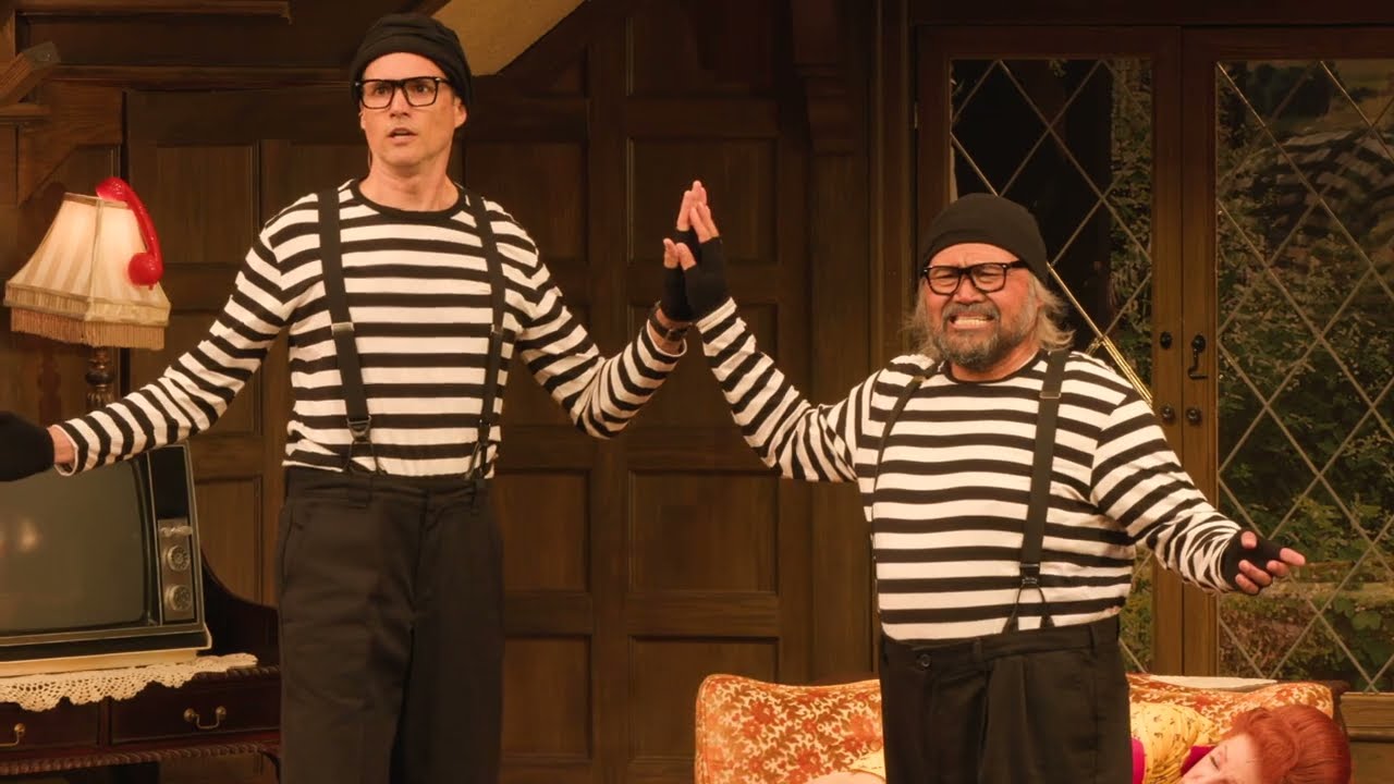 Sardines here, sardines there! See why Noises Off is 