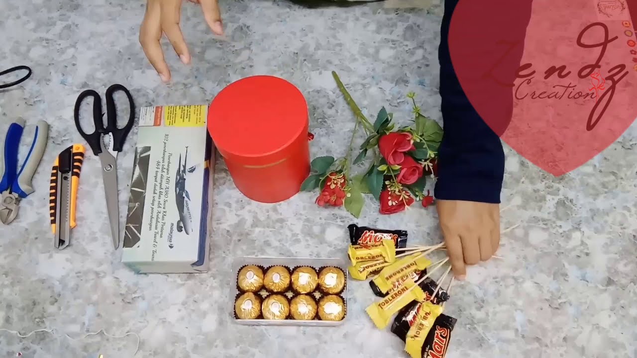 Tutorial gubahan bunga dalam box bulat || DIY gift box flowers bouquet