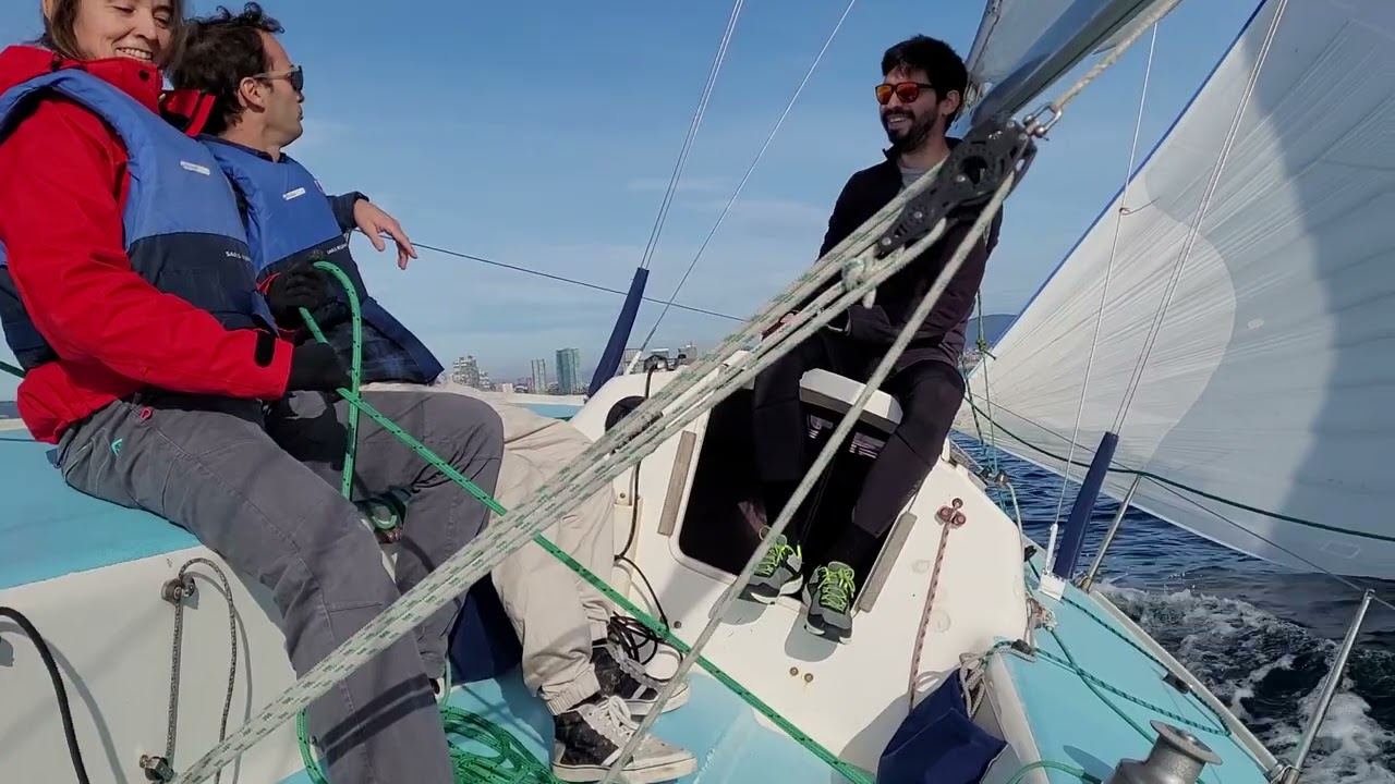 Trimado de la mayor en través con Genaker [Escola Port]