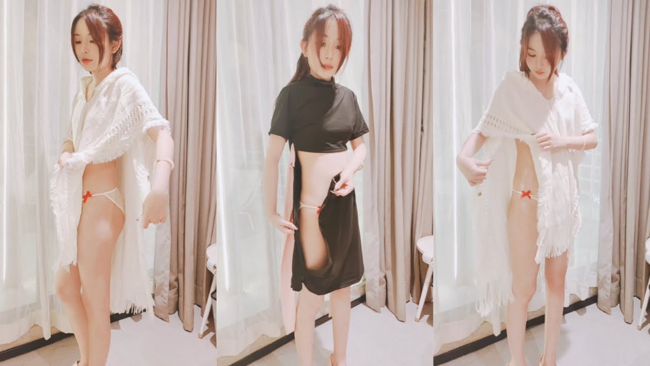 甜美的蛋蛋在内部群直播展示我们家设计的两款特色服装