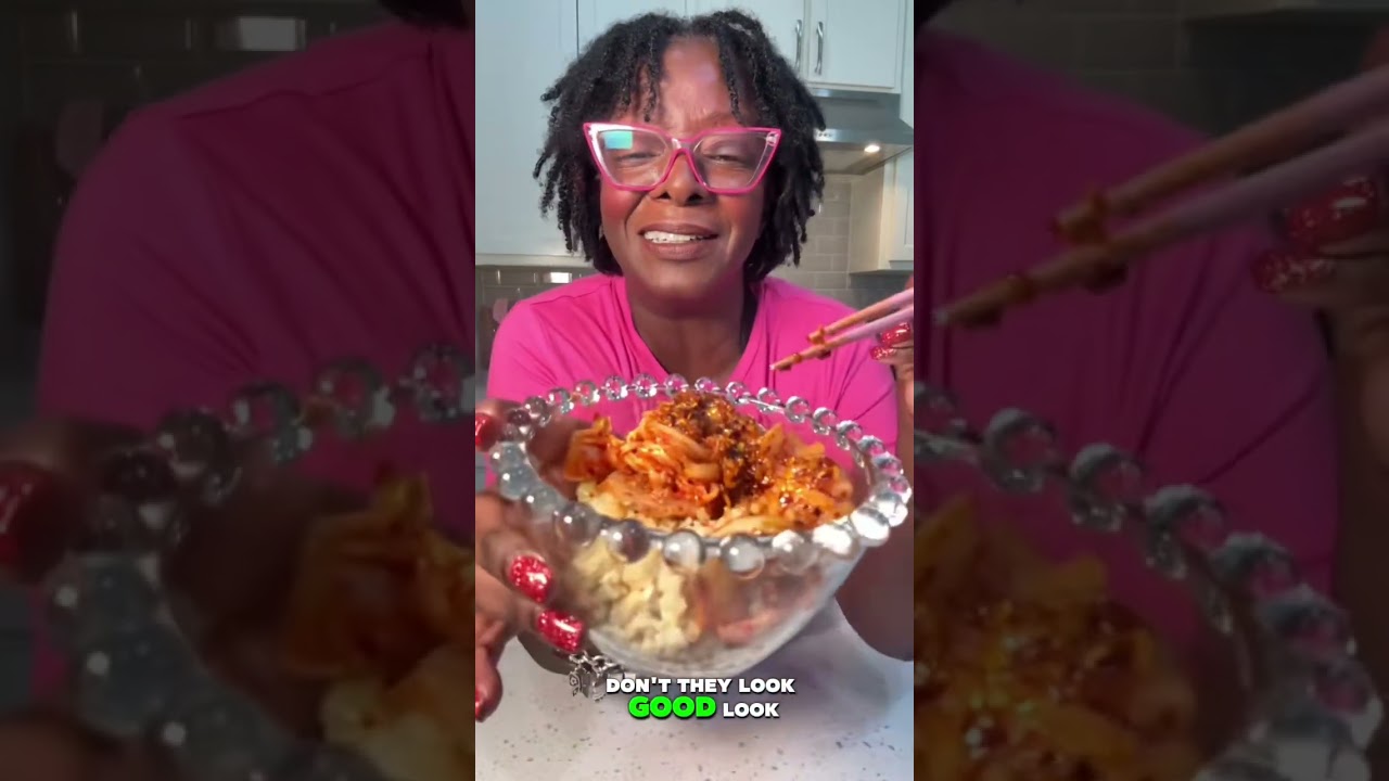 Low carb cauliflower rice w/ kimchi