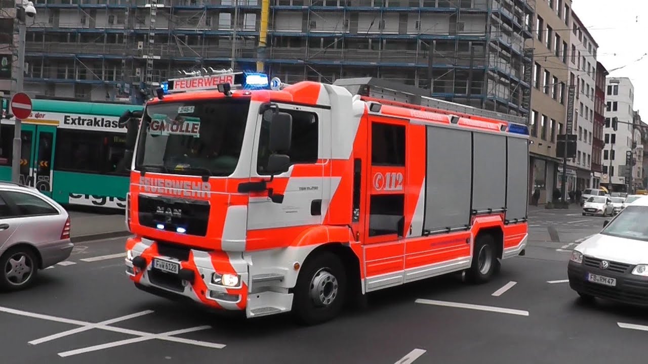[Massiver Horneinsatz/Rettungsgasse] BF + RTW JUH im Verkehrschaos Frankfurt/Main (HD)