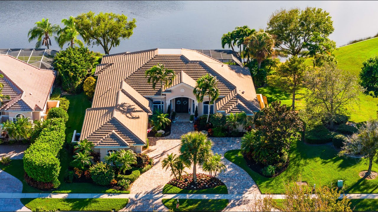 4442 SE Waterford Drive, Stuart, Florida