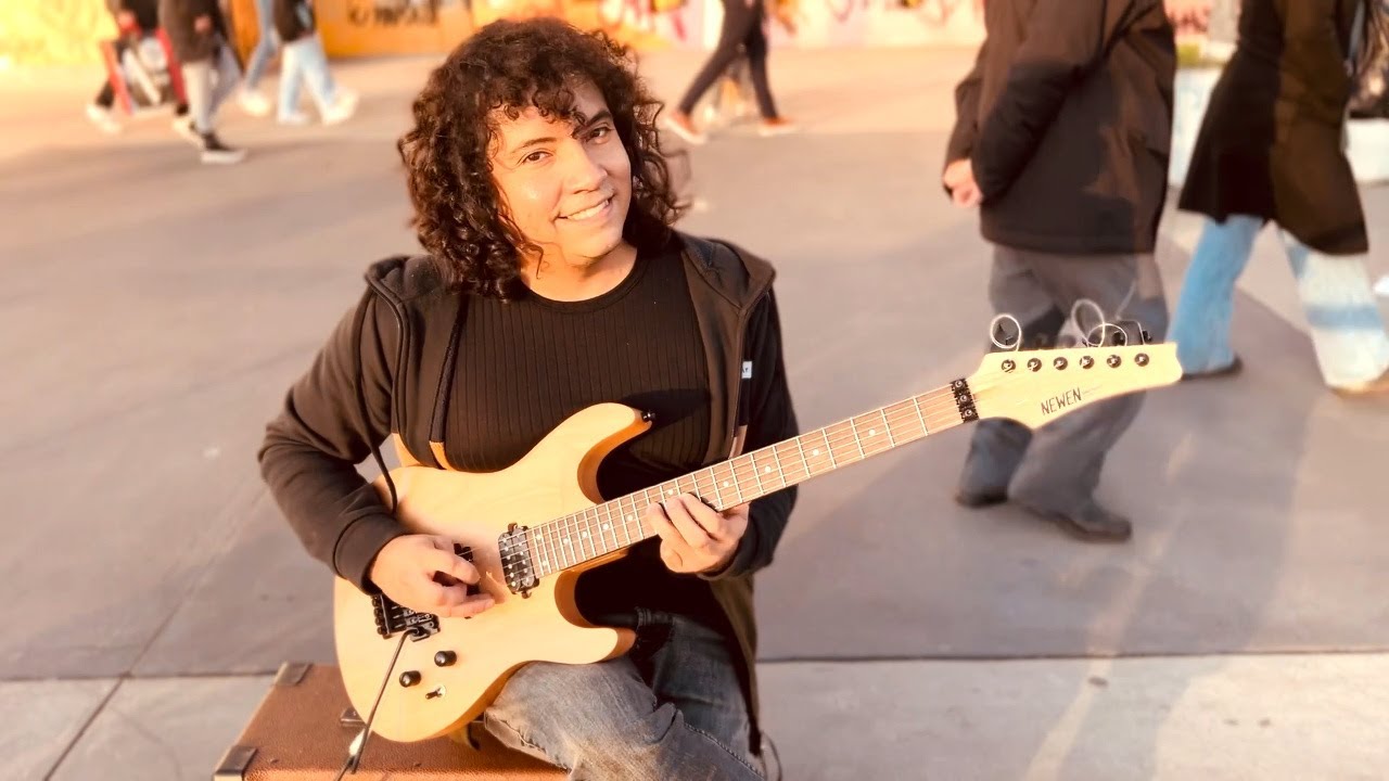 Black - Wonderful Life - street version - Cover by Damian Salazar