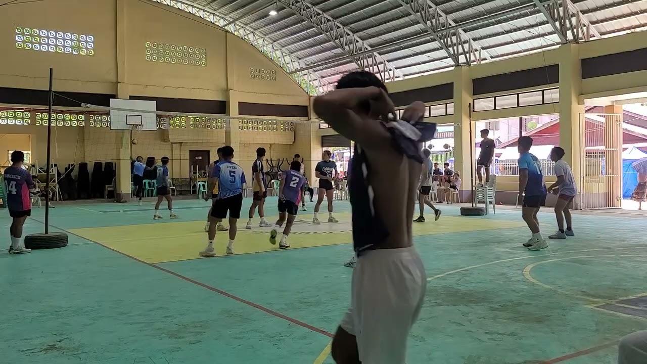 Aqua B vs Adiks