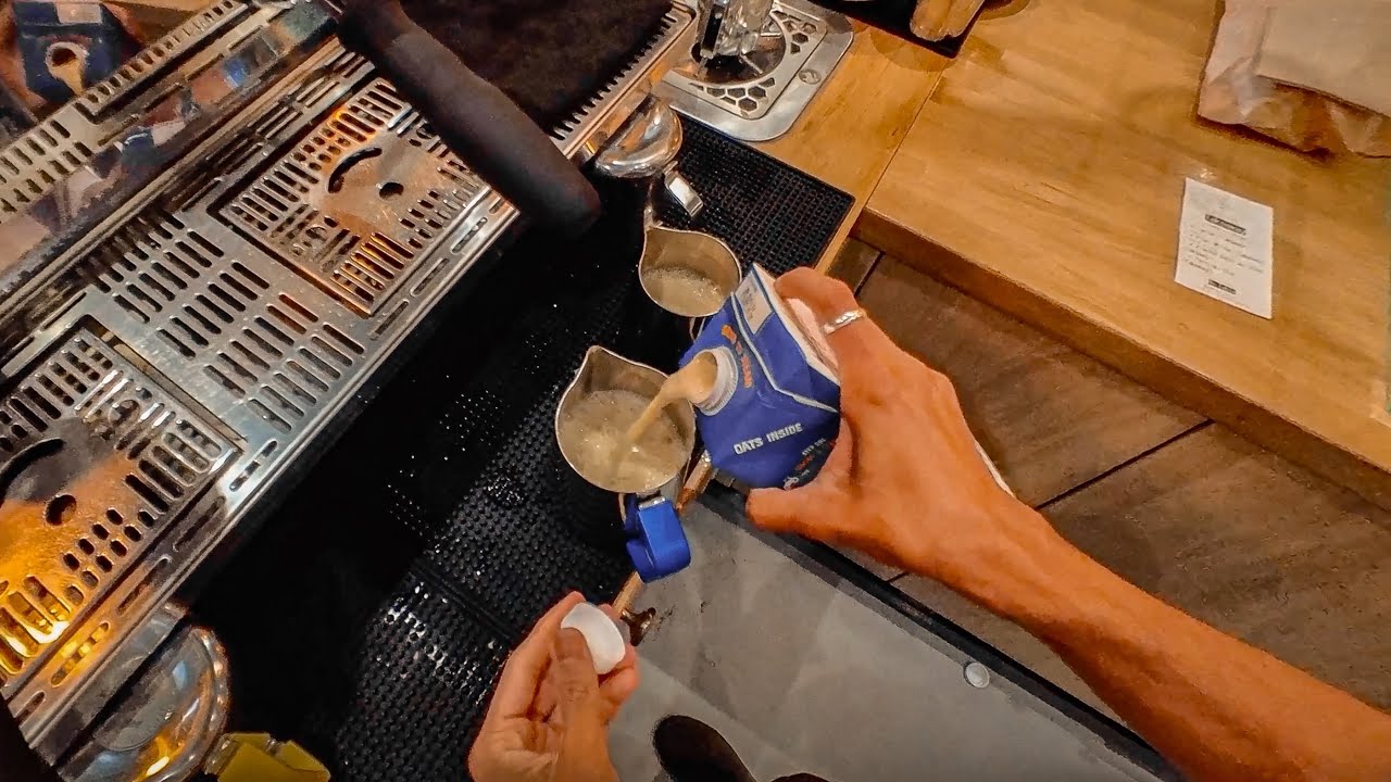 POV - SOLO & Calm barista shift