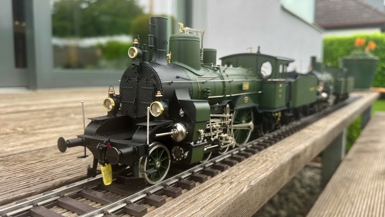Spur1 Diashow Juni 2025: Die AA1 der Bayerischen Staatsbahn von Fine Models in zwei Versionen