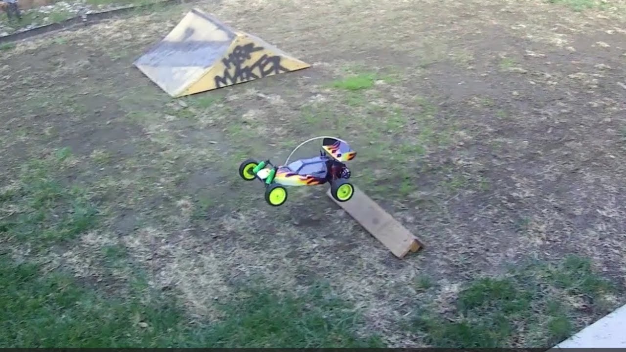 vintage Losi XX buggy backyard bashing 1