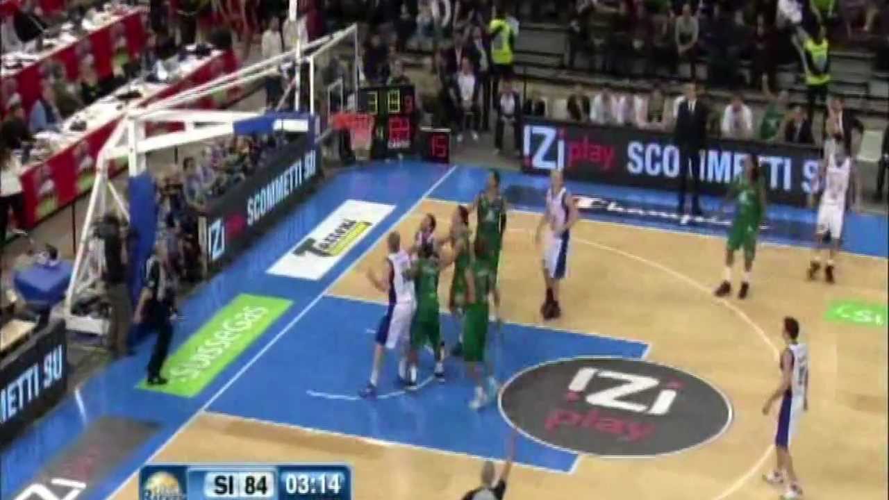Final Eight 2012, la finale: Montepaschi Siena 88 - Bennet Cant&ugrave; 71