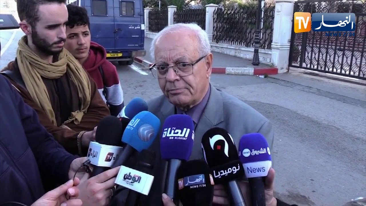 عبد العزيز مجدوبة:  من الناحية القانونية لا يمكن جلب الرئيس السابق بوتفليقة وسماعه