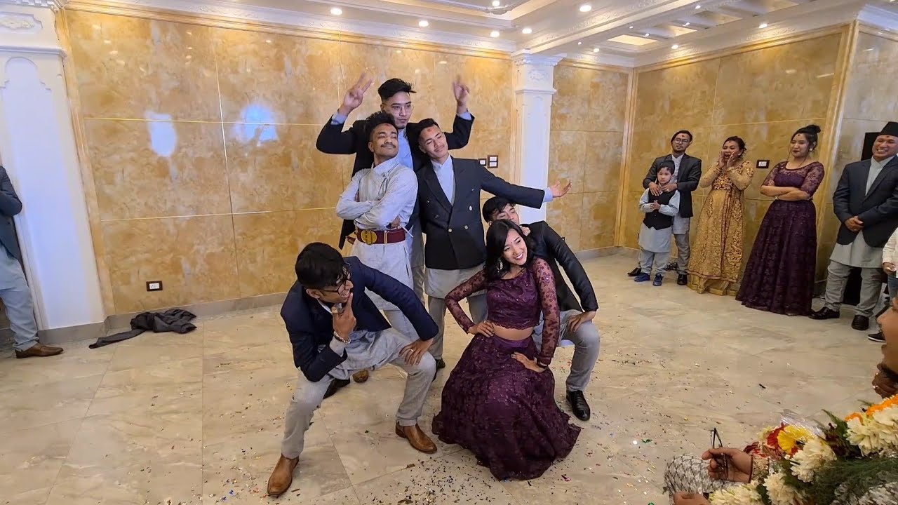 BEST NEPALI WEDDING DANCE || PRAWESHWEDSRAZEE ||The Unexpected crew|| Unx dance studio