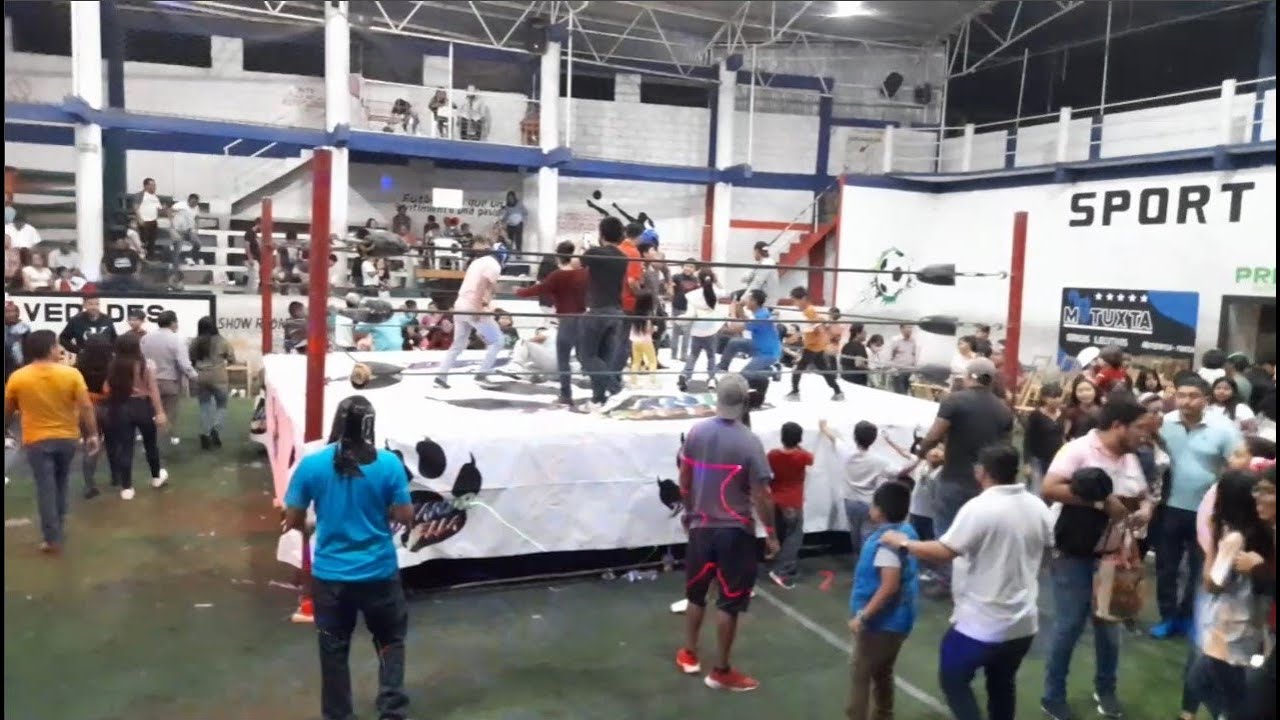 LUCHA LIBRE ¡Se sale de control! | 4D FAM▶ MOTOZINTLA