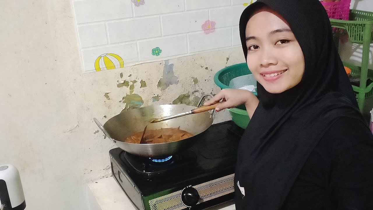 Temenin masak sambil ngobrol