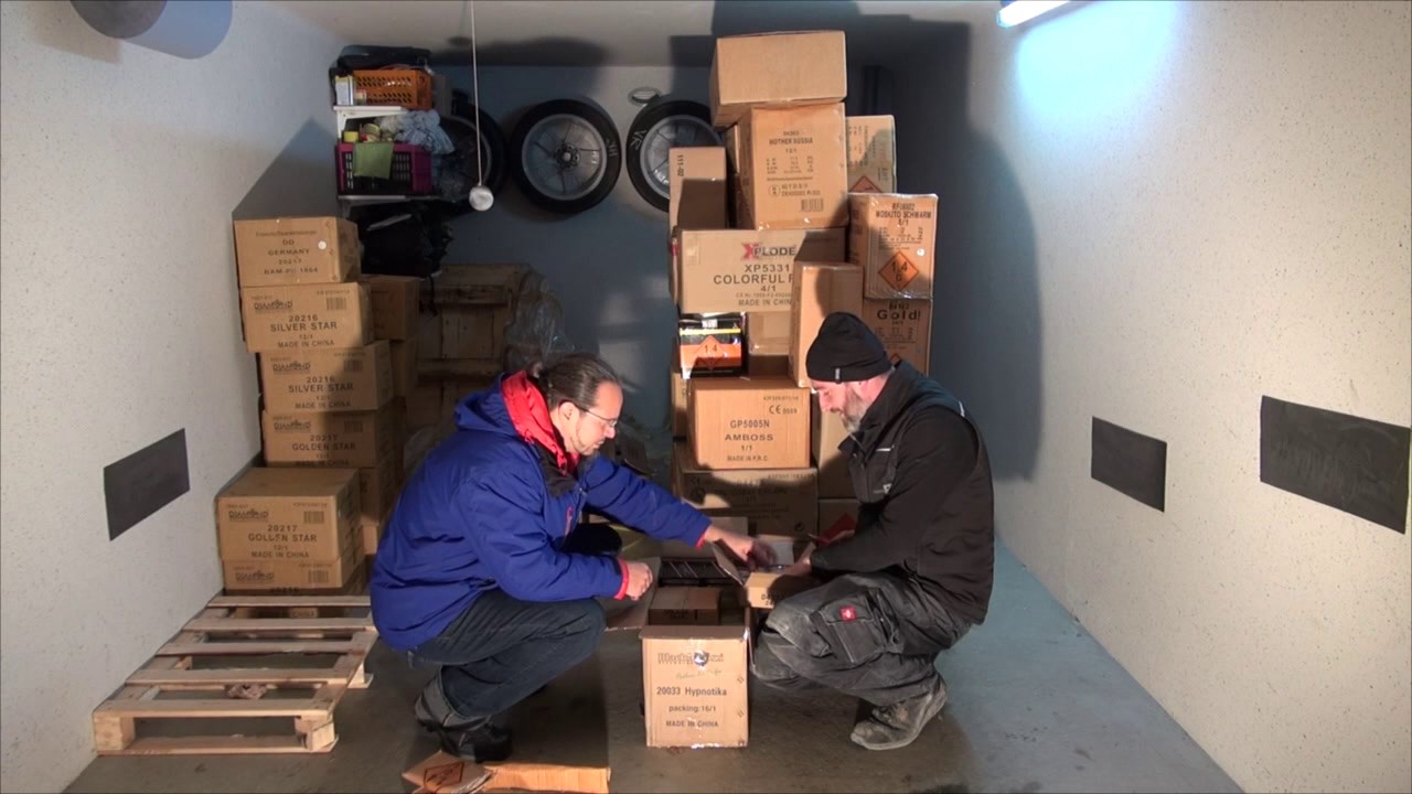 425KG BRUTTO --- EPIC UNBOXING 2016 - geliefert von Röder Feuerwerk