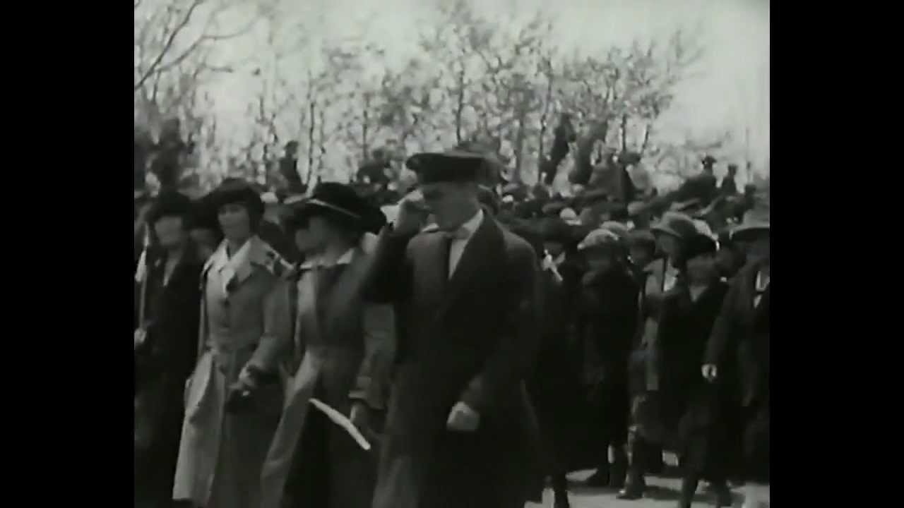 Белая гвардия Последний парад во Владивостоке 1922 Прощание славянки Встань за веру, Русская земля!