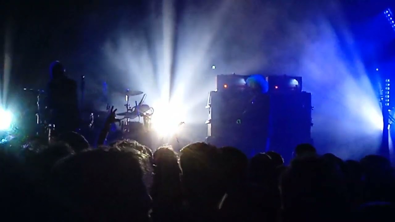 Jesus And Mary Chain - Far Gone And Out - live Milan (Italy) - Apr.  17, 2024